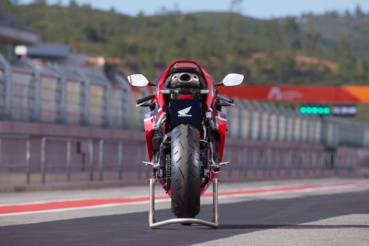 Honda CBR600RR: quanto ci sei mancata! +VIDEO+
